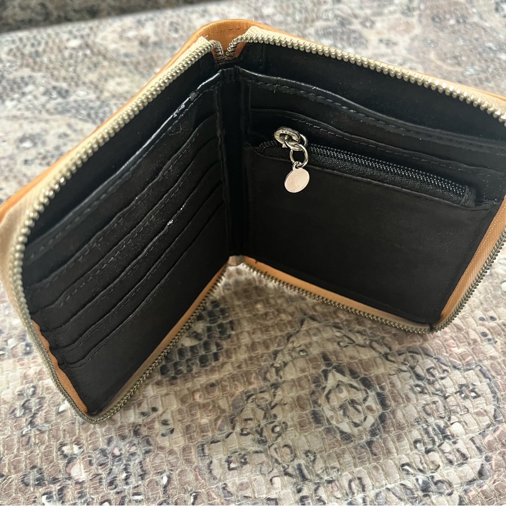 Coach Wallet - Picture 4 of 5